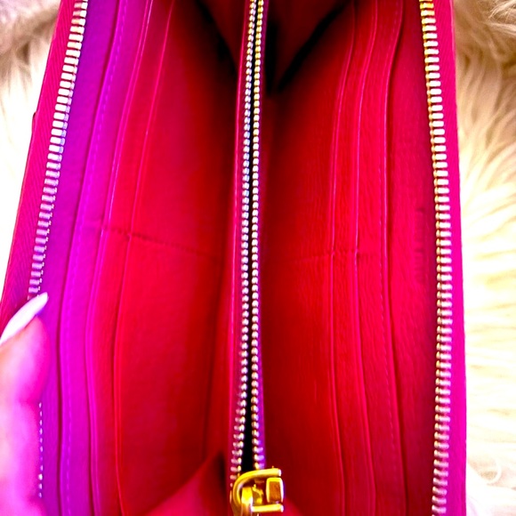 Authentic Miu Miu Long Zip Wallet. Made in Turkey! - Picture 8 of 10